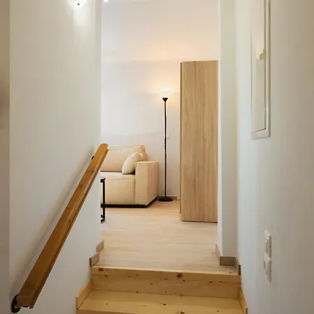 Spianada Crown Attic